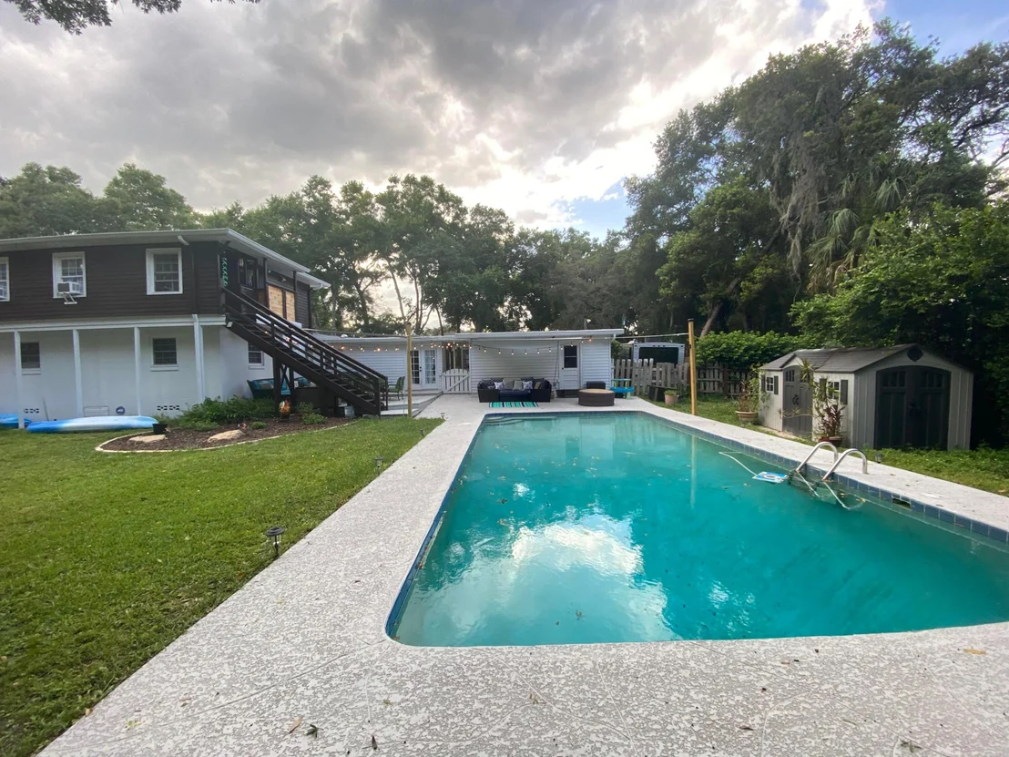 Photo of 353 Pine Tree Road
