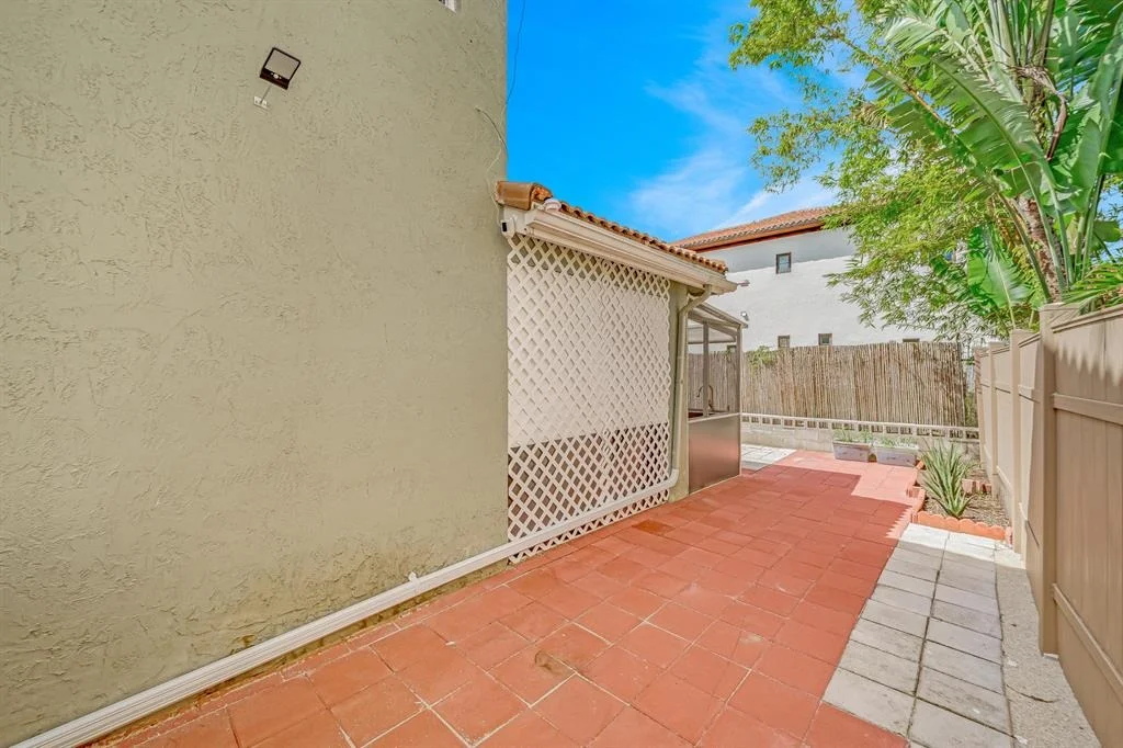Photo of 3909 Crescent Creek Drive