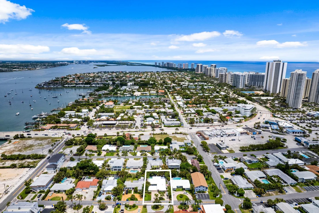 Photo of 1166 Beach Road