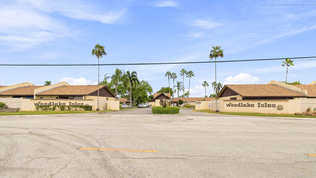 Photo of 611 Banks Road