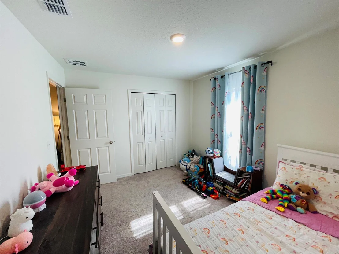 Photo of 787 SE 25th Drive