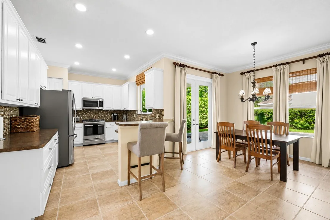 Photo of 464 Oriole Lane
