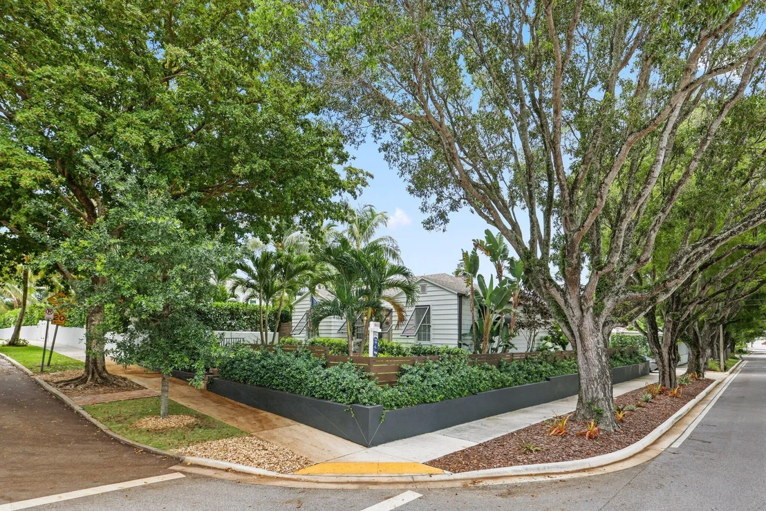 Photo of 744 Sunset Road