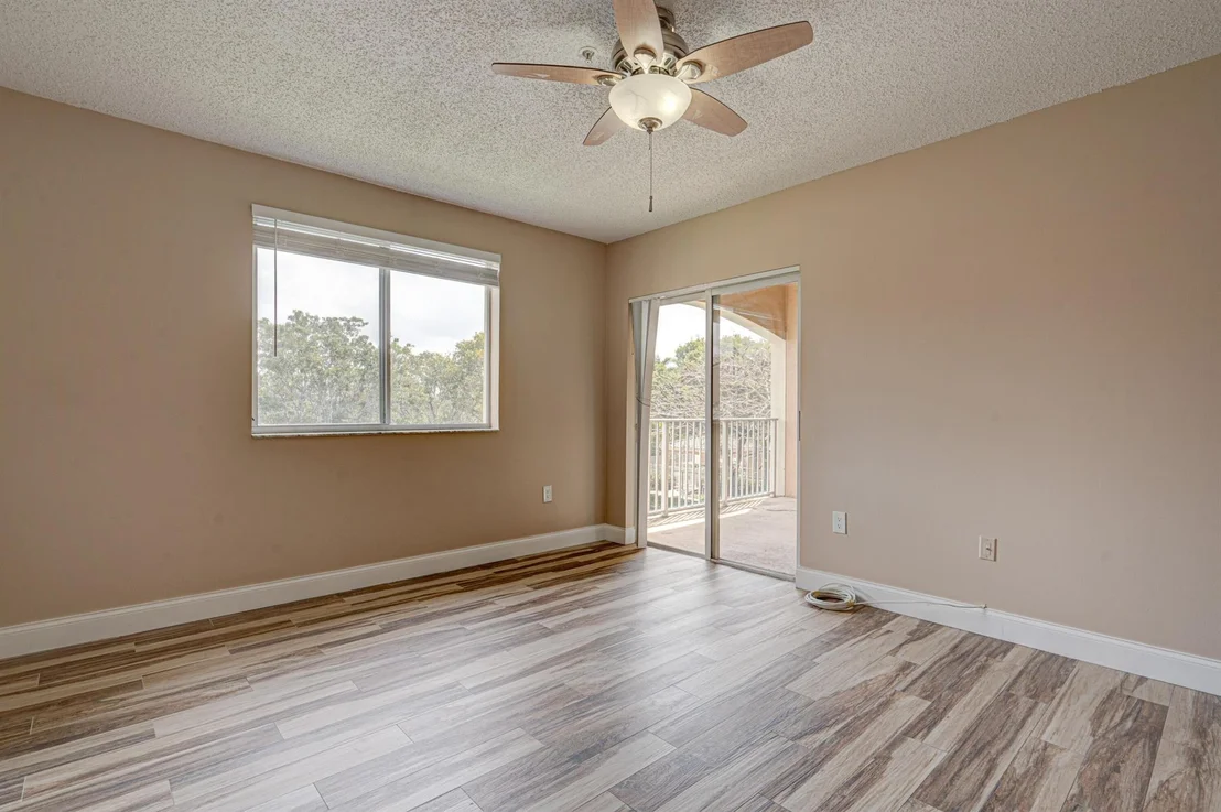 Photo of Unit 3088 at 3870 Lyons Road