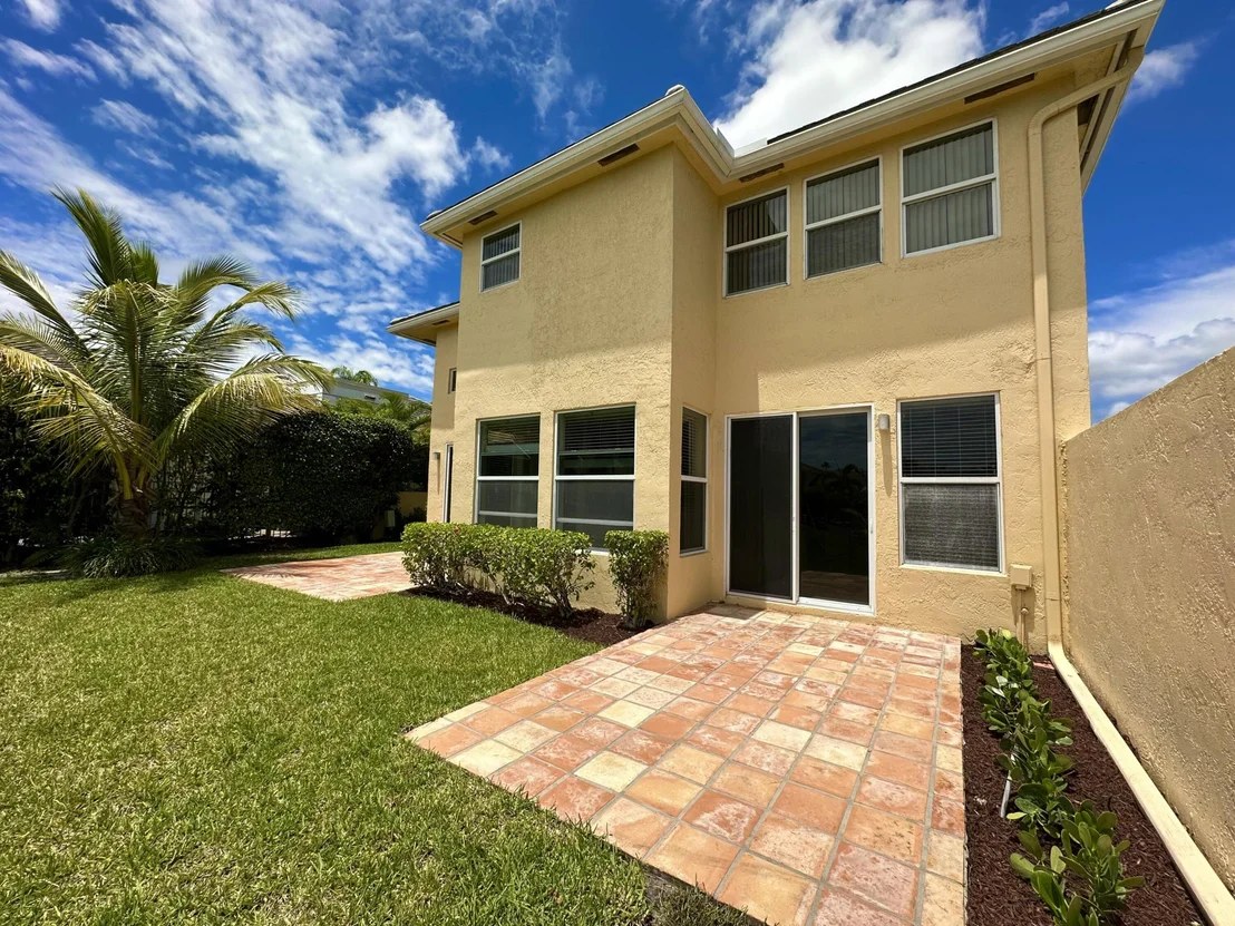 Photo of 7853 Travlers Tree Drive