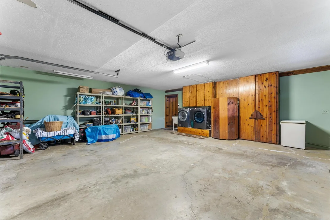 Photo of 3182 Custer Avenue