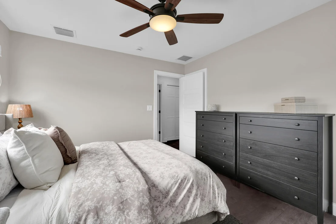 Photo of 8 WINDSOR Road W