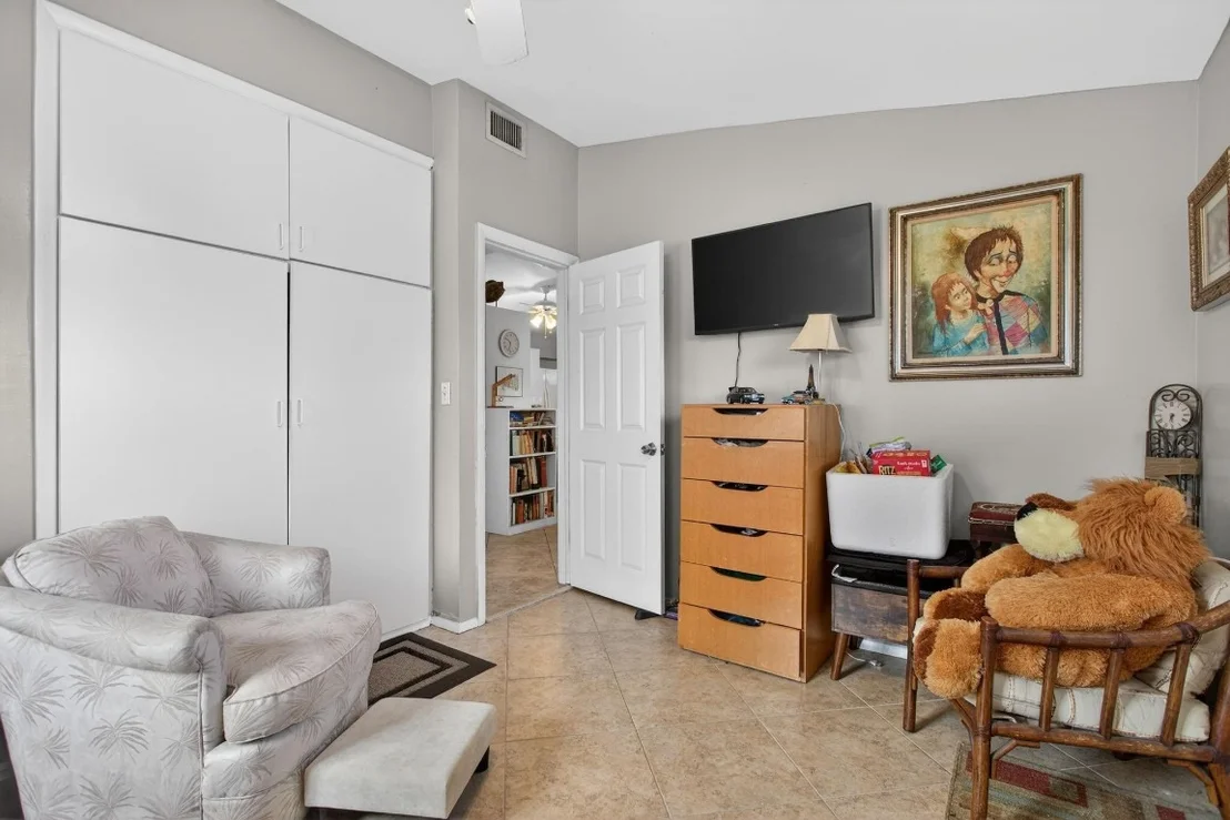 Photo of 1432 SE 2nd Street SE