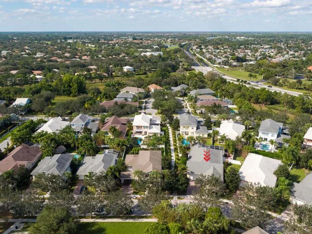 Photo of 1811 W Community Drive