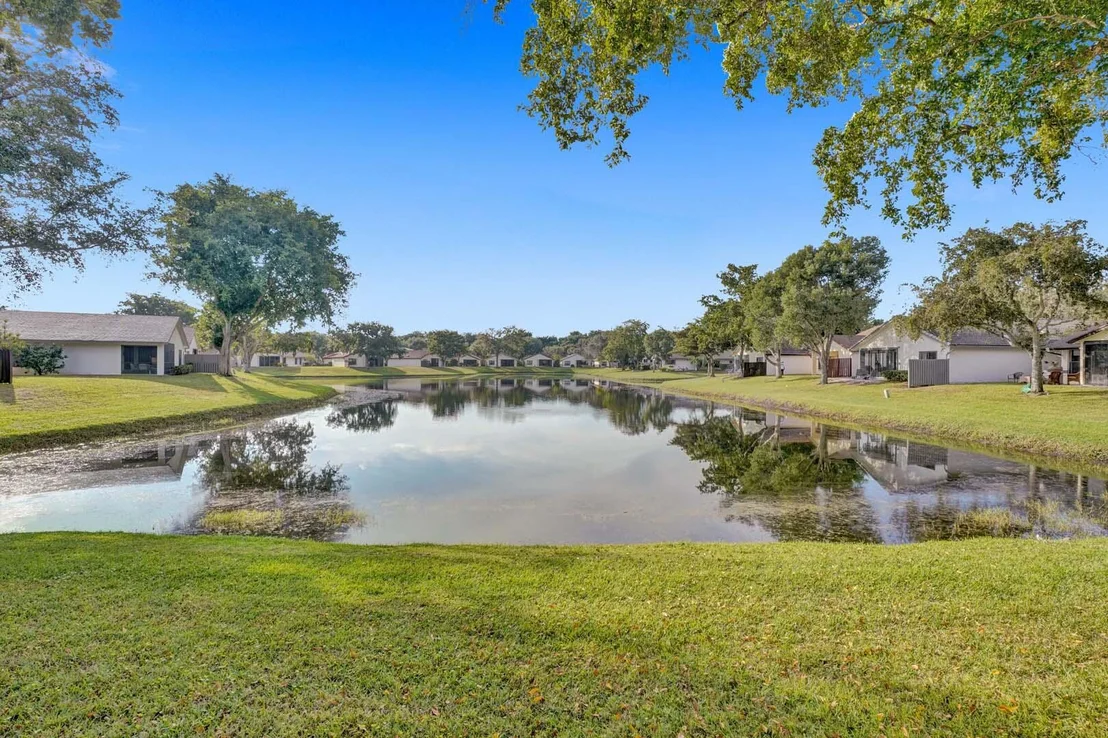 Photo of 4947 Boxwood Circle
