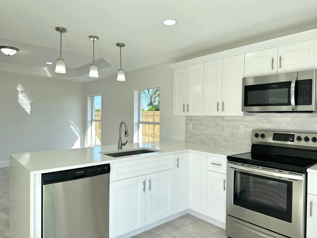 Photo of 4916 Biscayne Drive