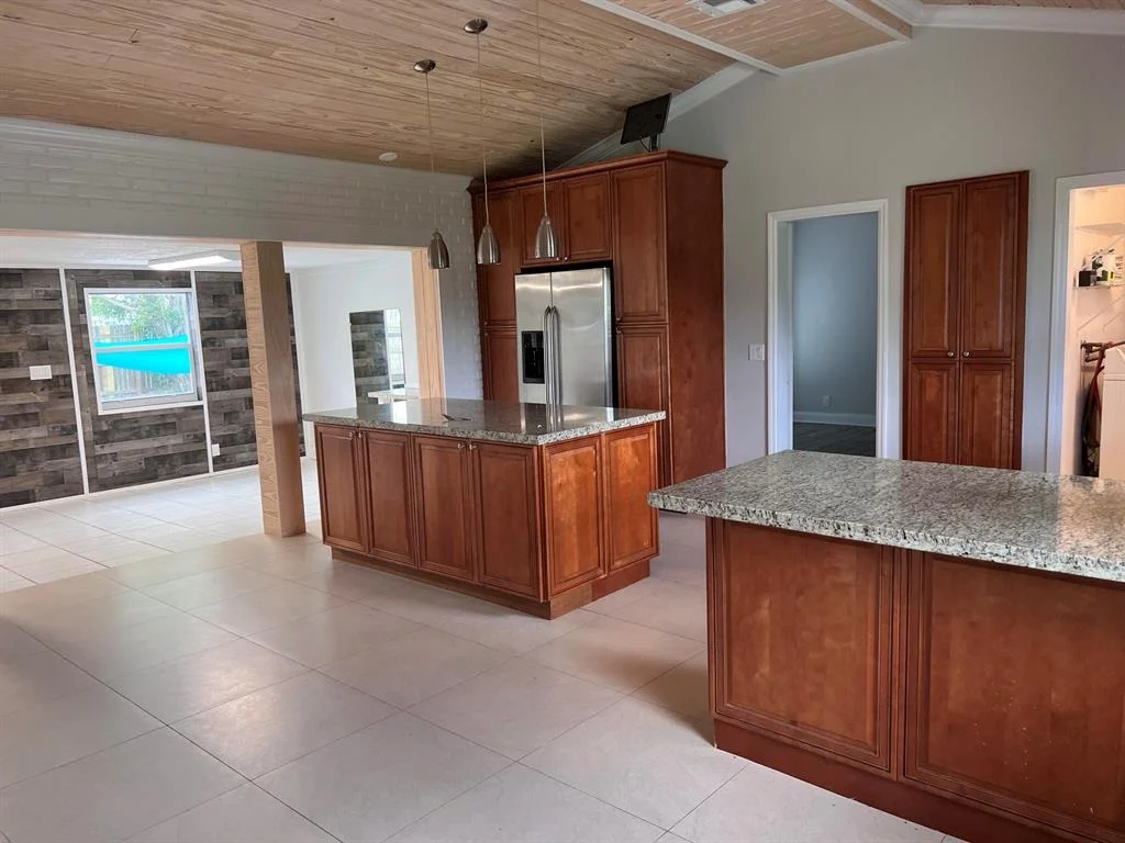 Photo of 638 Date Palm Drive