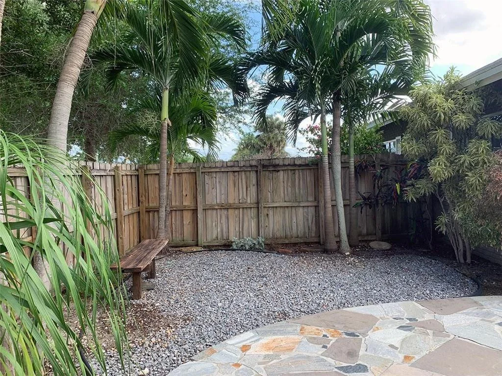 Photo of 2841 NE 45th Street