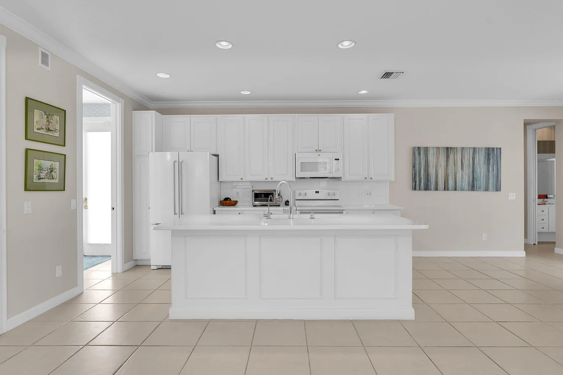 Photo of 216 Barbados Drive
