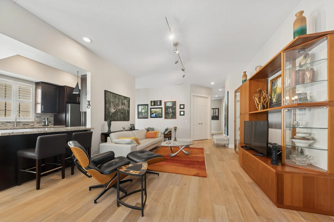 Photo of 2024 Valencia Drive