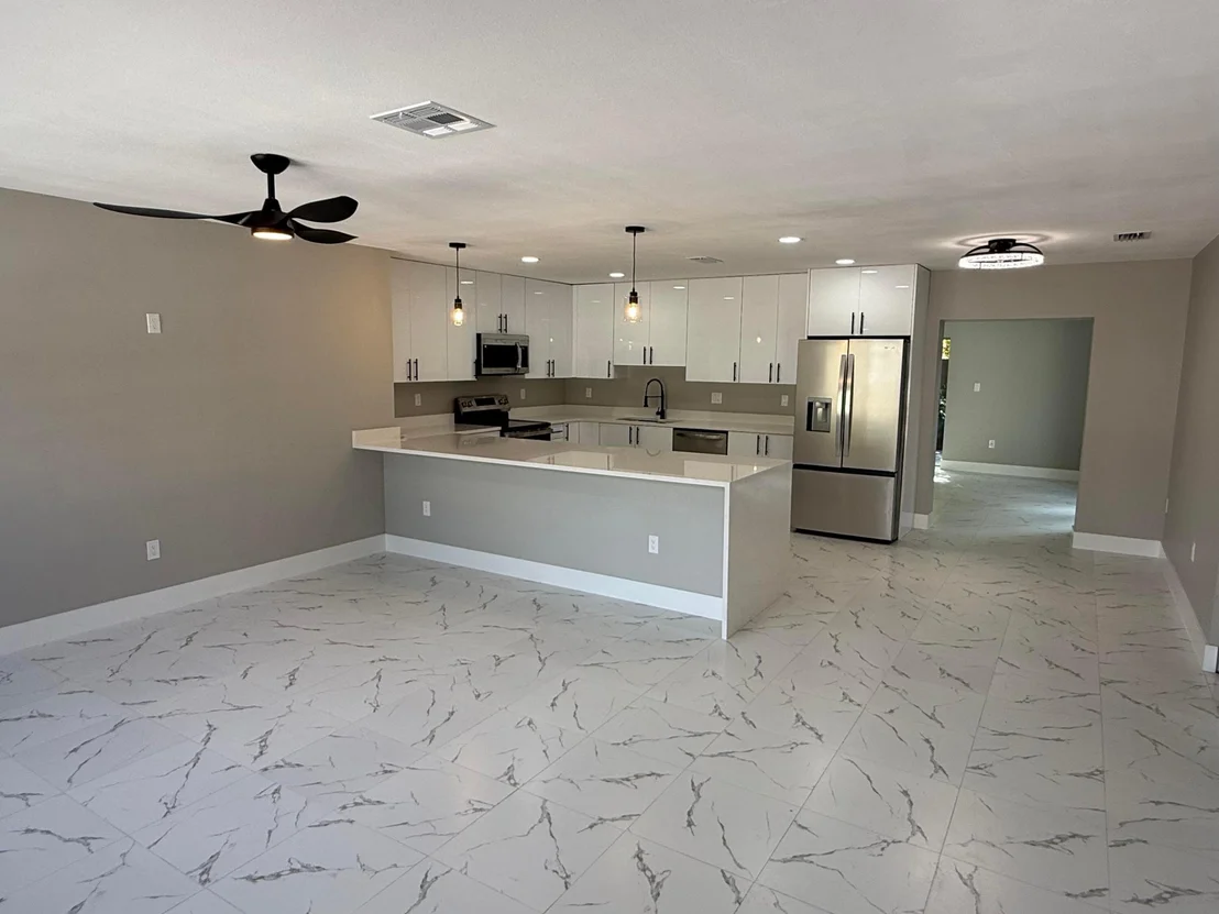 Photo of 507 SW North River Point Drive