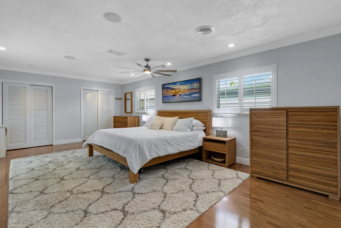 Photo of 611 SE 9TH Avenue