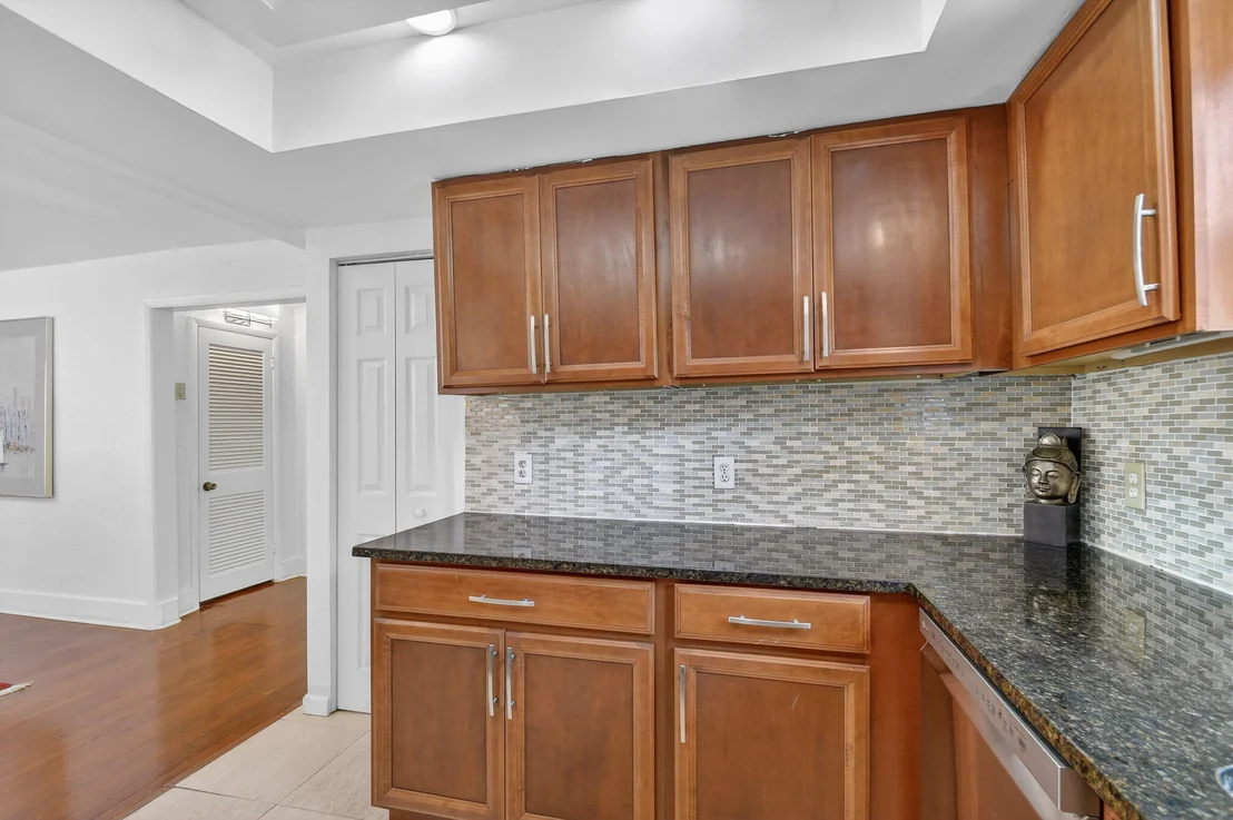 Photo of 328 Monroe Drive