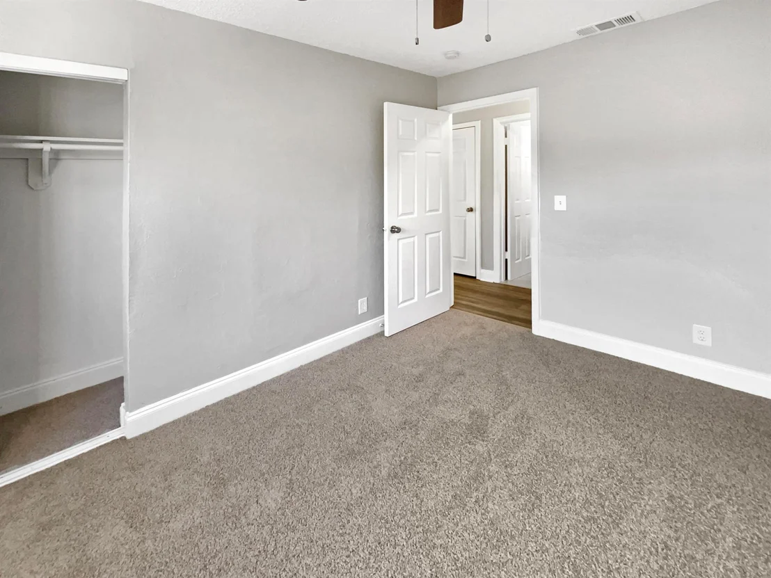 Photo of 631 Alpine Avenue