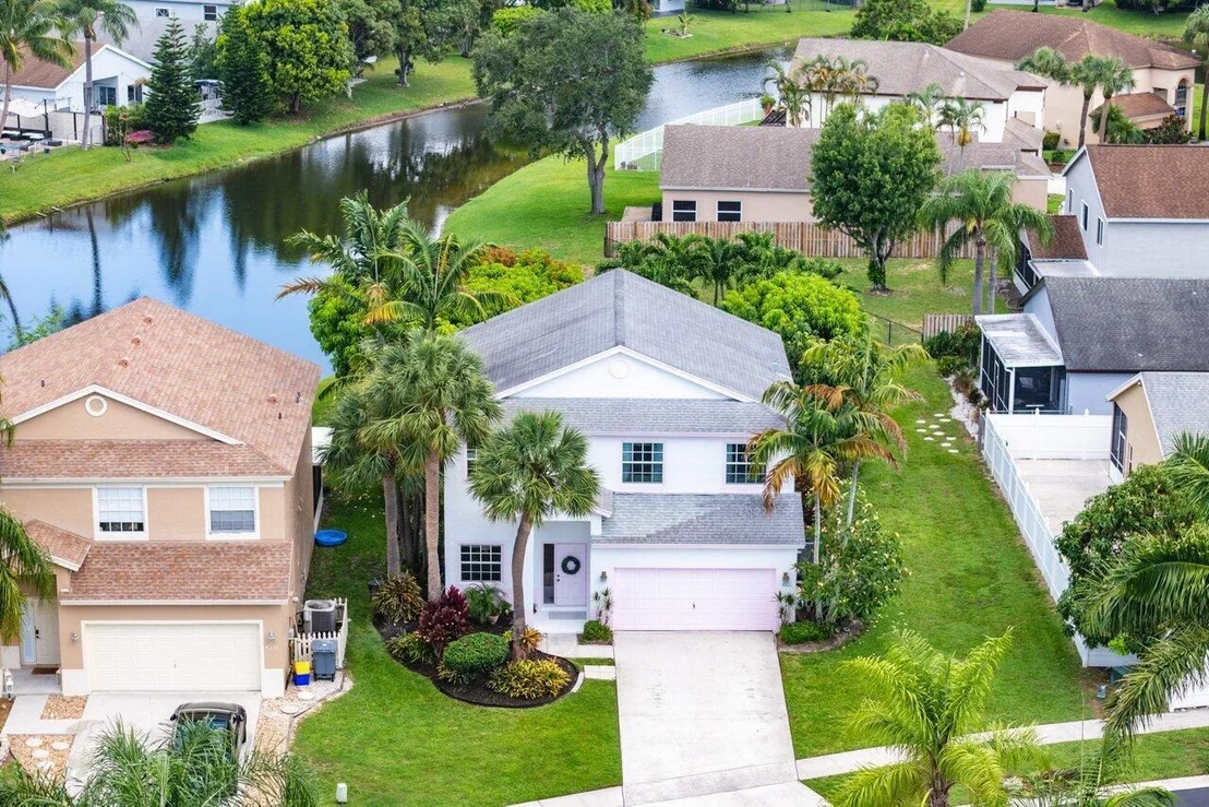 Photo of 6321 Lansdowne Circle
