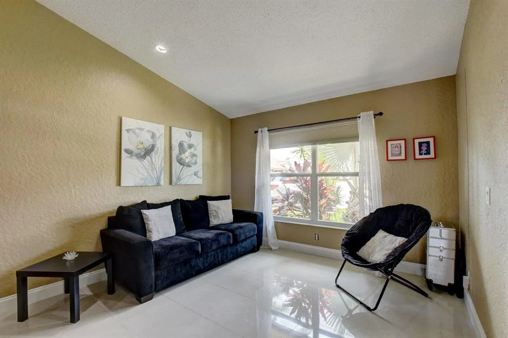 Photo of 11080 Lakeaire Circle
