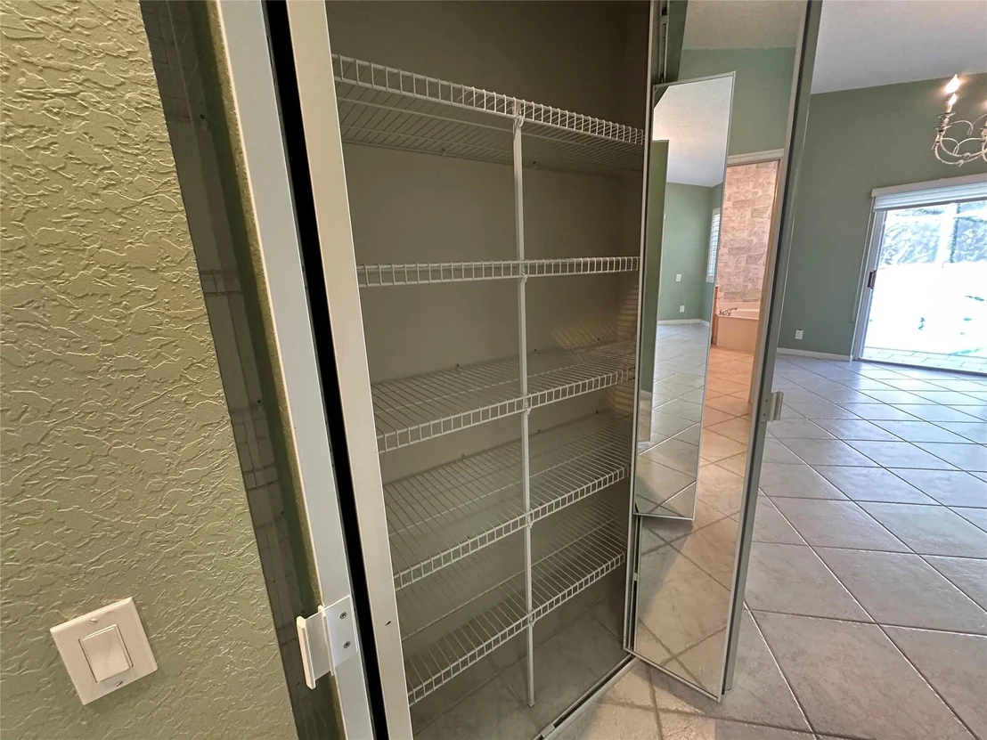 Photo of 6565 Sherbrook Drive