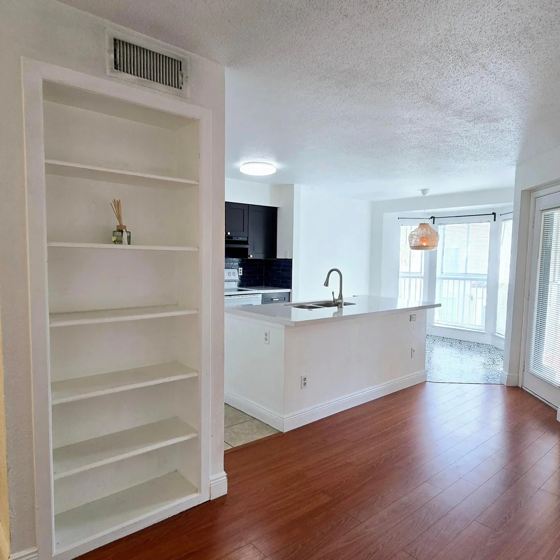 Photo of Unit 220 at 977 Riverside Drive