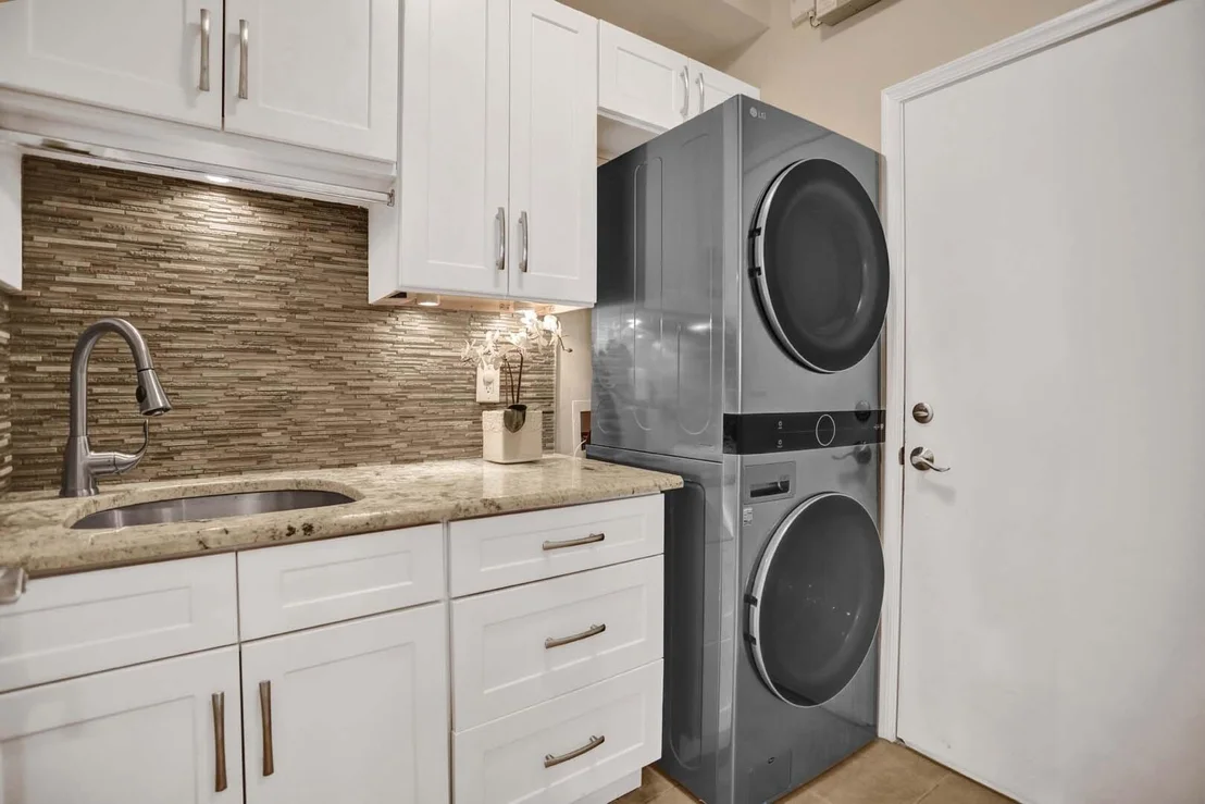 Photo of 7470 Brunswick Circle