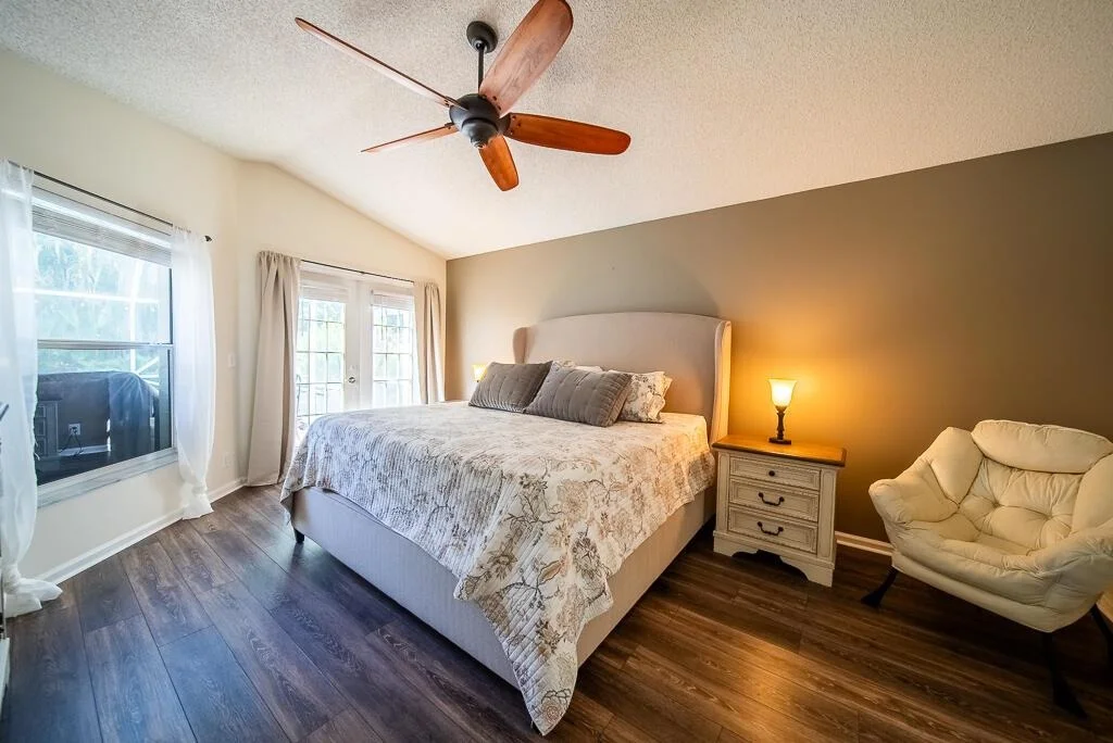 Photo of 5549 Descartes Circle