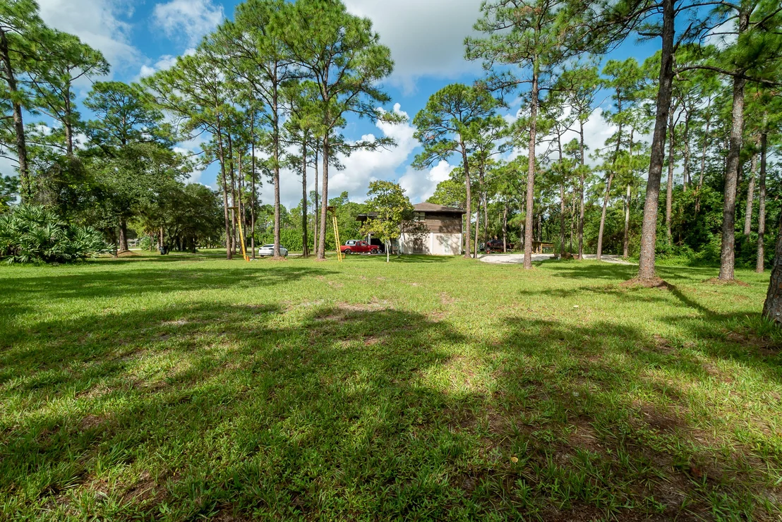 Photo of 16031 78th Road N