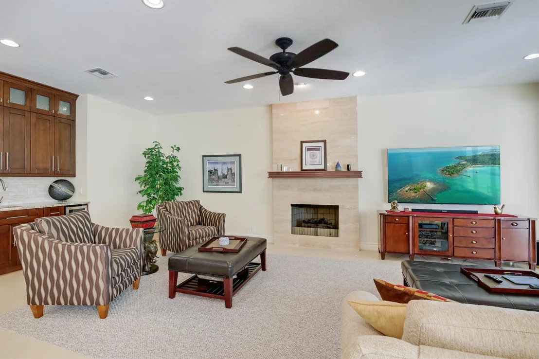 Photo of 391 Glenbrook Drive