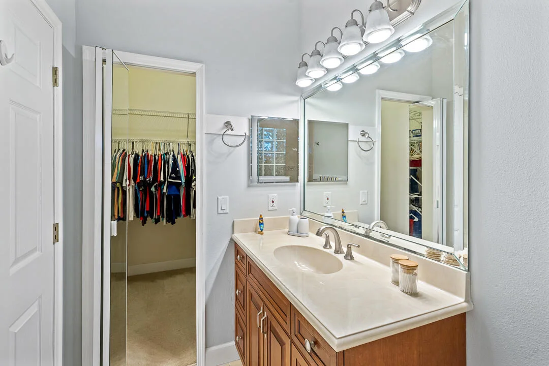 Photo of 2774 Gentile Road
