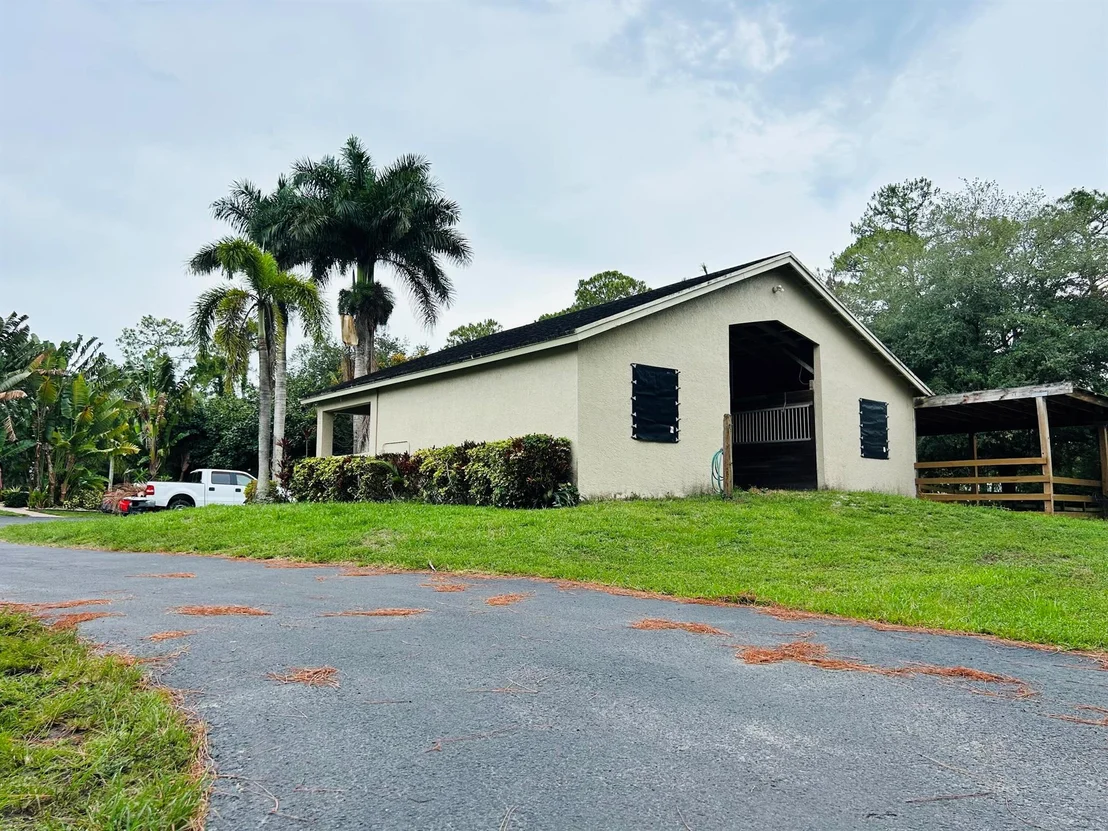 Photo of 16687 N 115th Avenue N