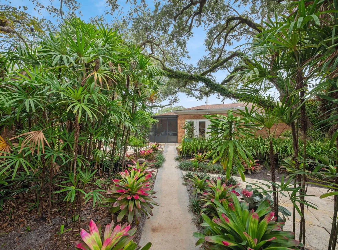 Photo of 2712 Lone Pine Road