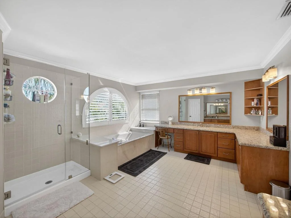Photo of 8905 Spring Valley Drive