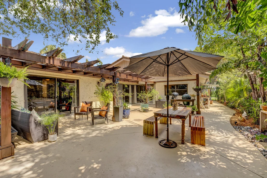 Photo of 6366 Pond Apple Road