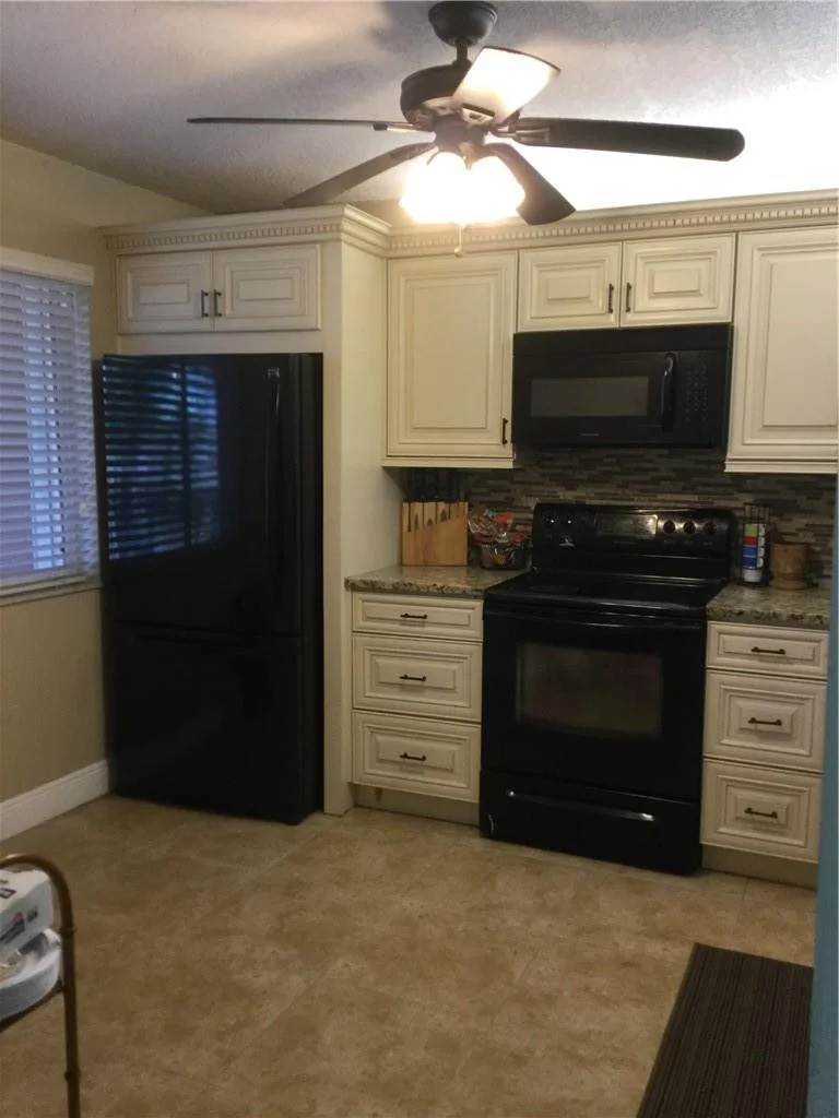 Photo of Unit 210 at 8040 Hampton Boulevard