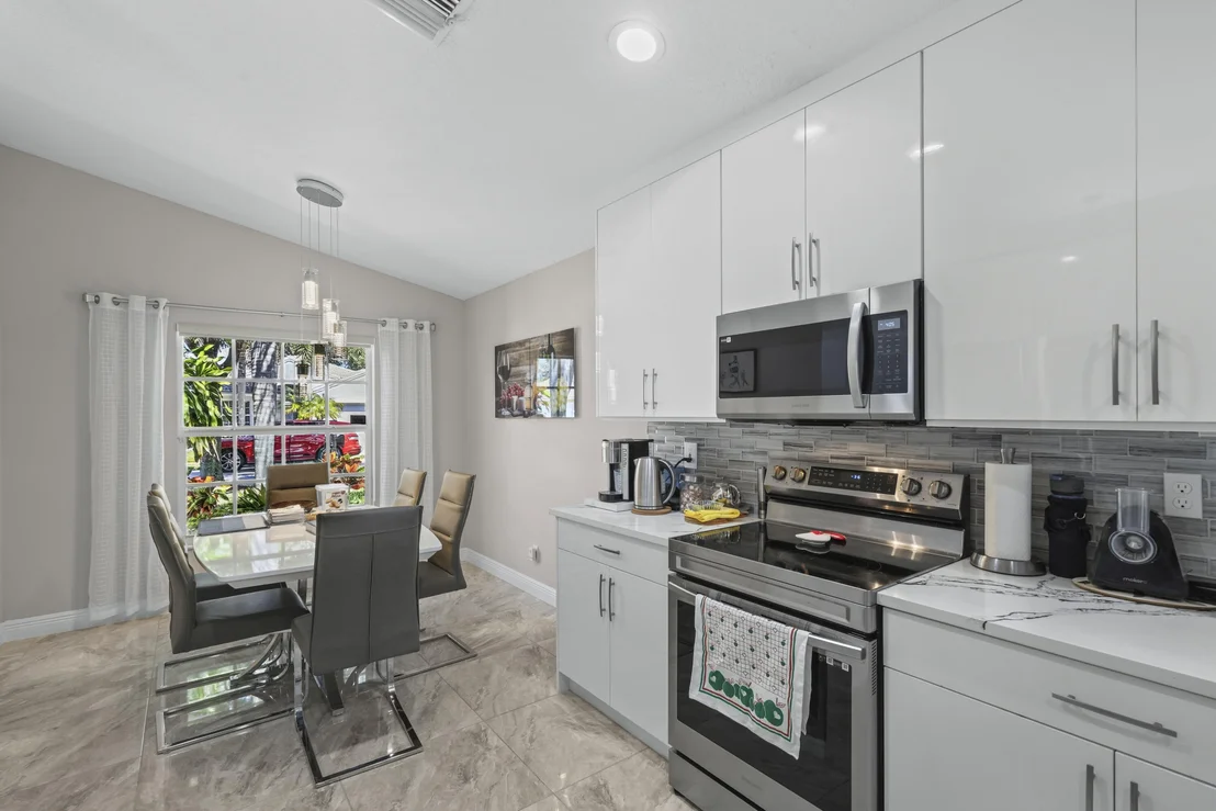 Photo of 12035 Roma Road