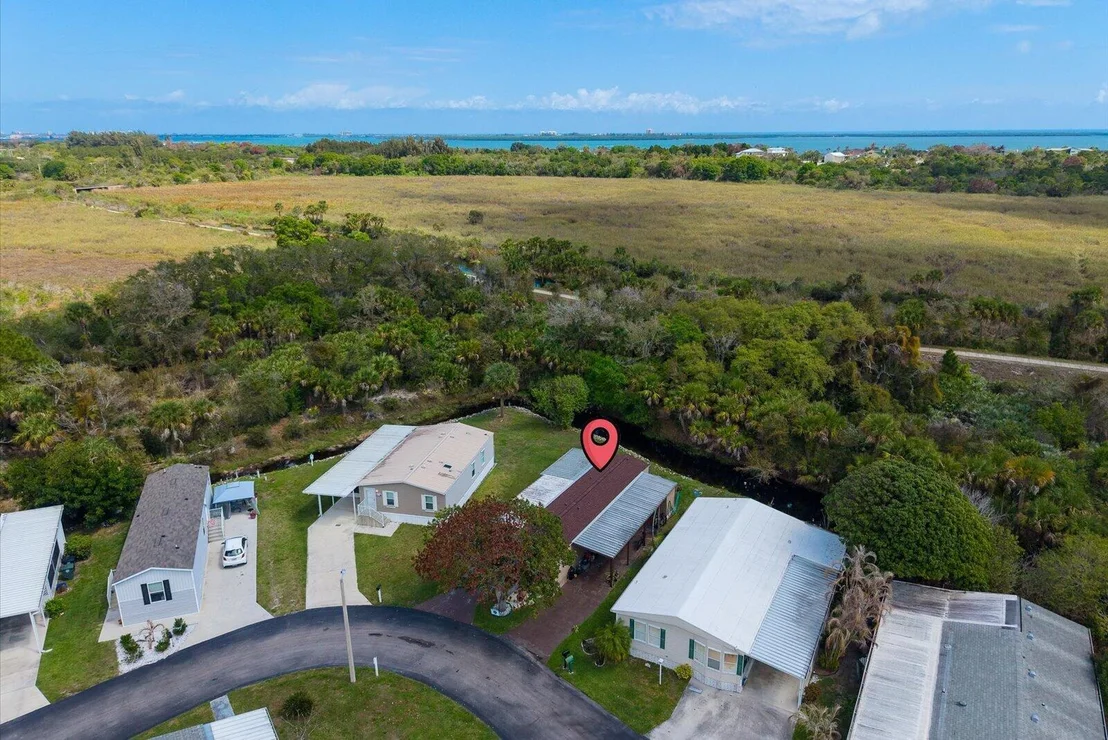 Photo of 324 Mockingbird Avenue