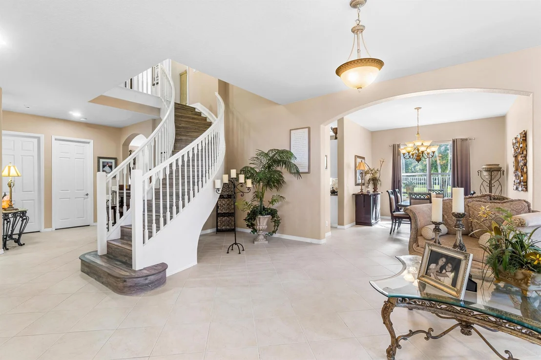 Photo of 1237 Canyon Way