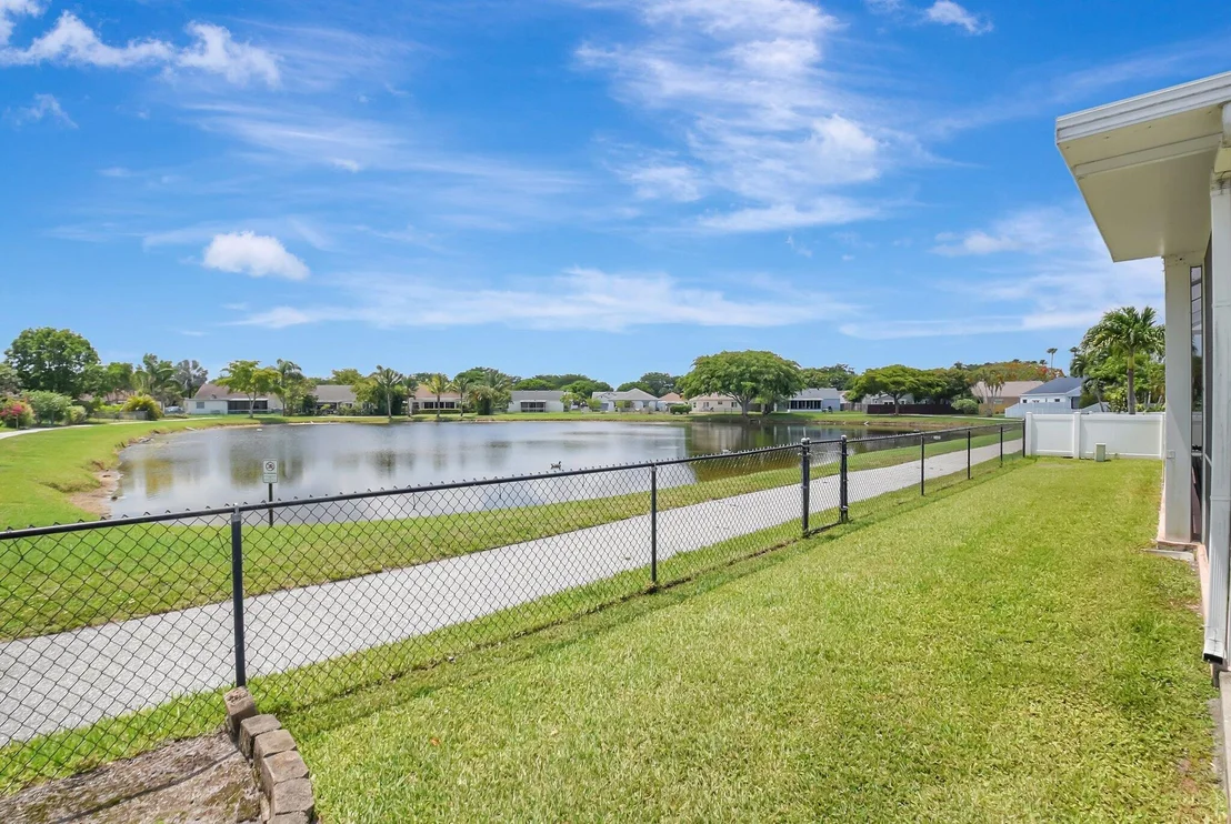 Photo of 8687 Spring Valley Drive