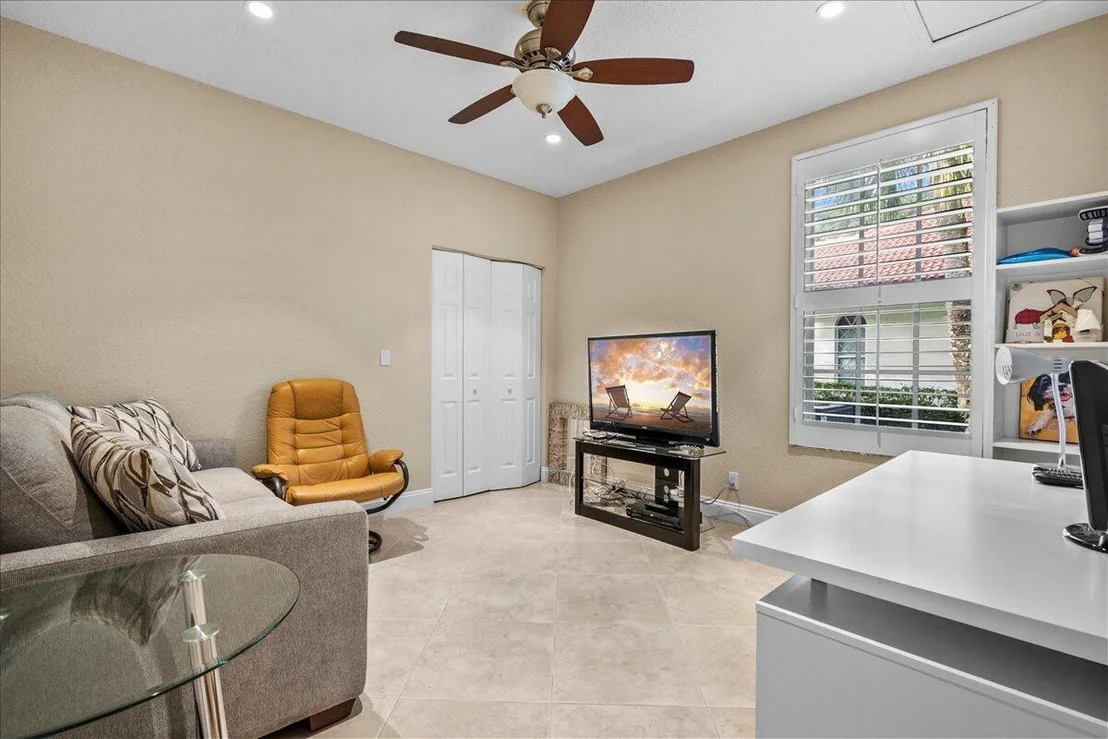 Photo of 2640 Devon Court Court