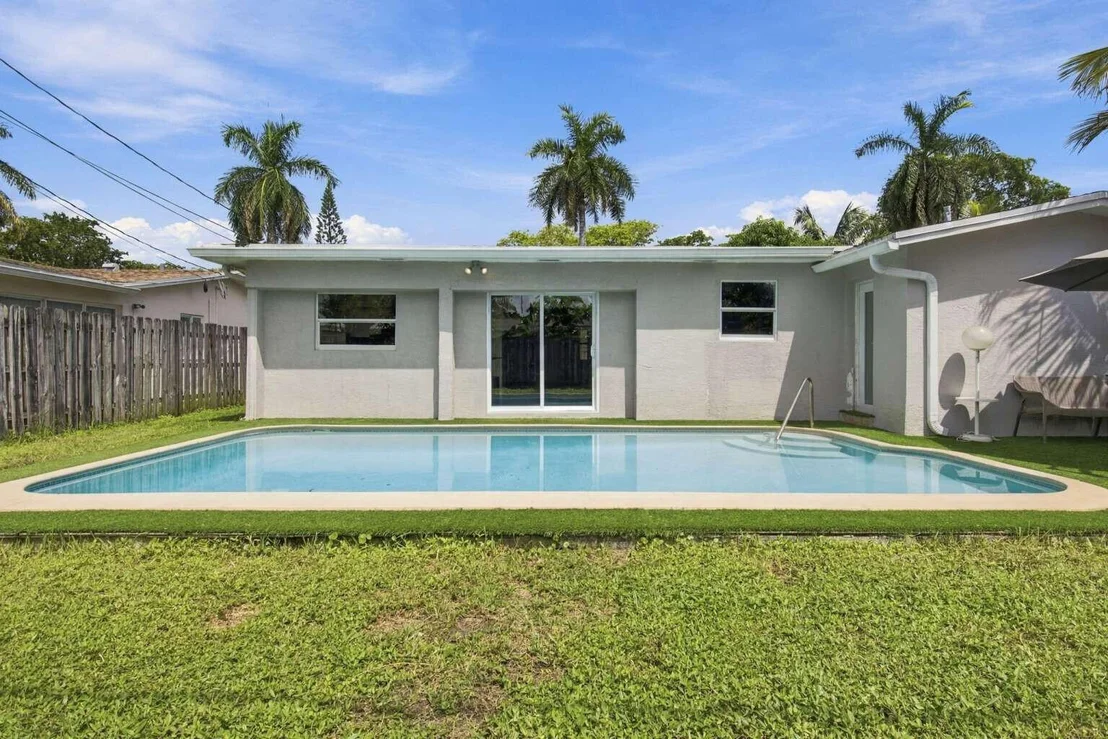 Photo of 7640 SUNSET STRIP
