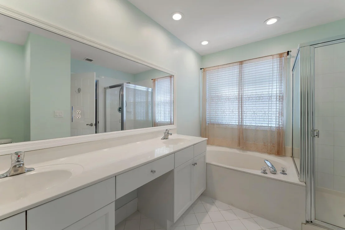 Photo of 9886 Warner Lane