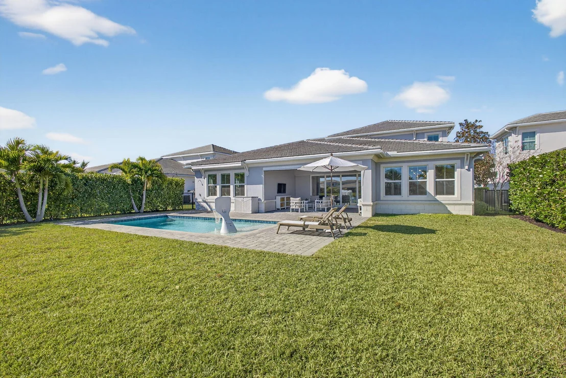 Photo of 9221 Crestview Circle
