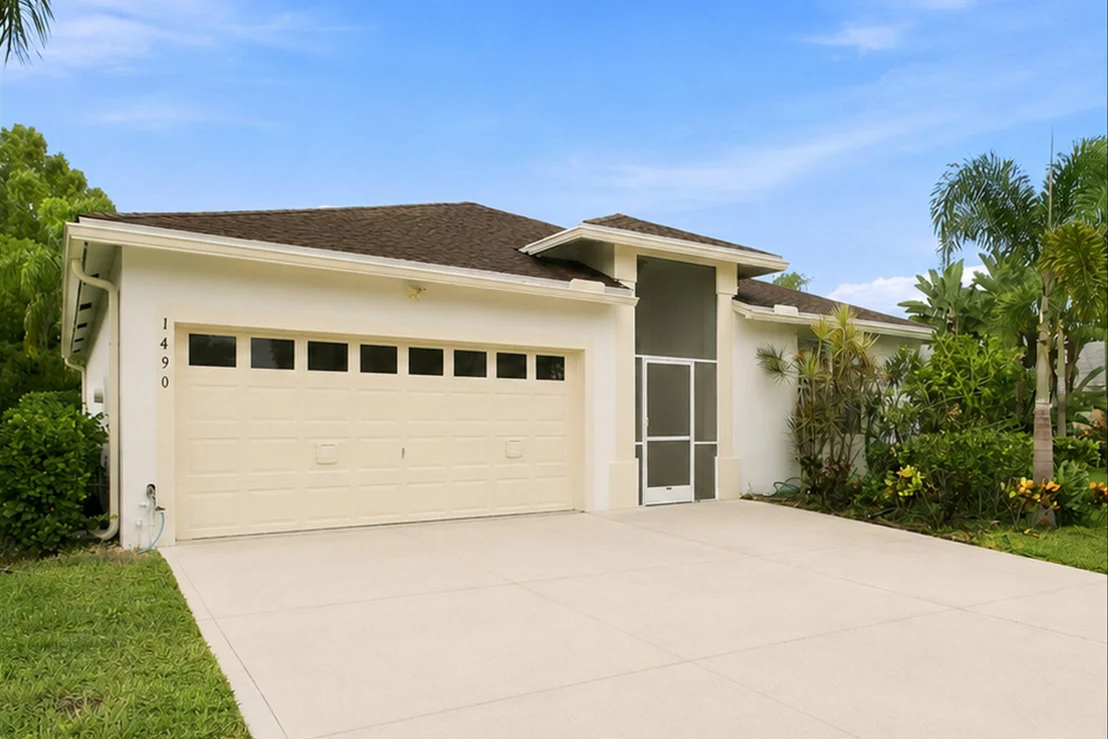 Photo of 1490 Fairway Circle