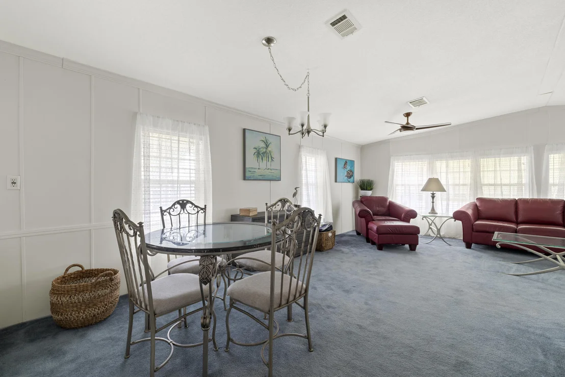 Photo of 237 SE Easy Street