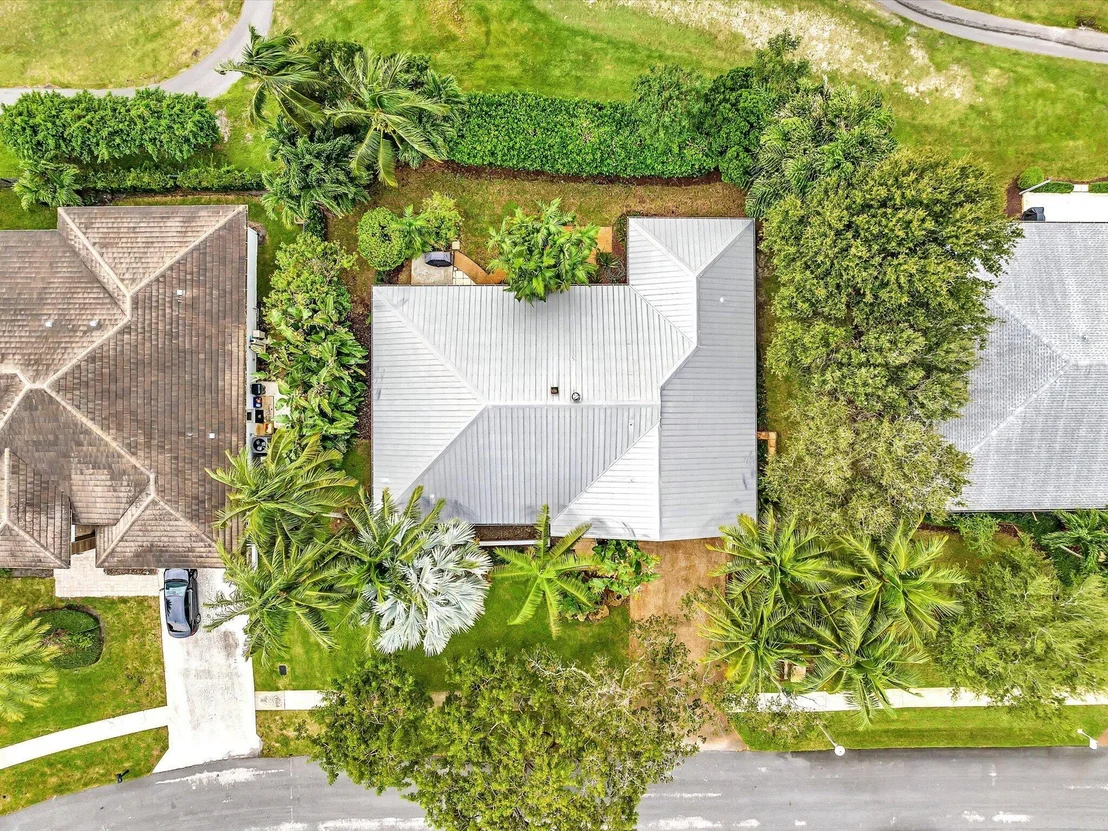 Photo of 3204 Lakeview Drive