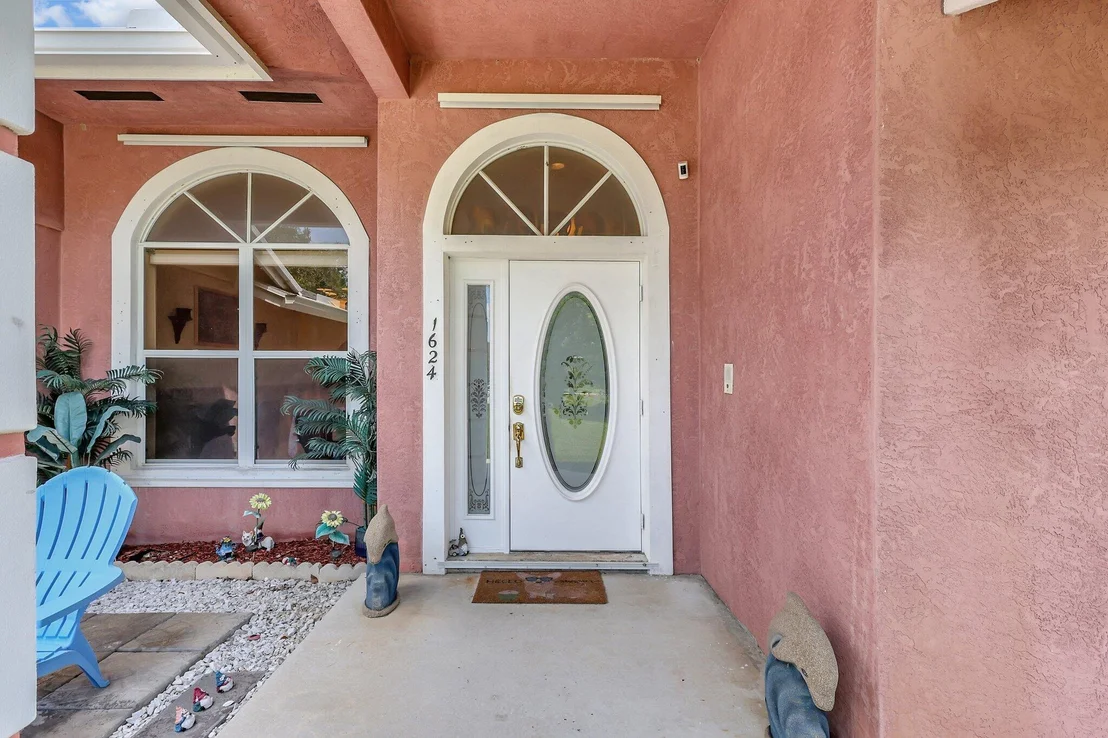 Photo of 1624 SW Gregor Way Way