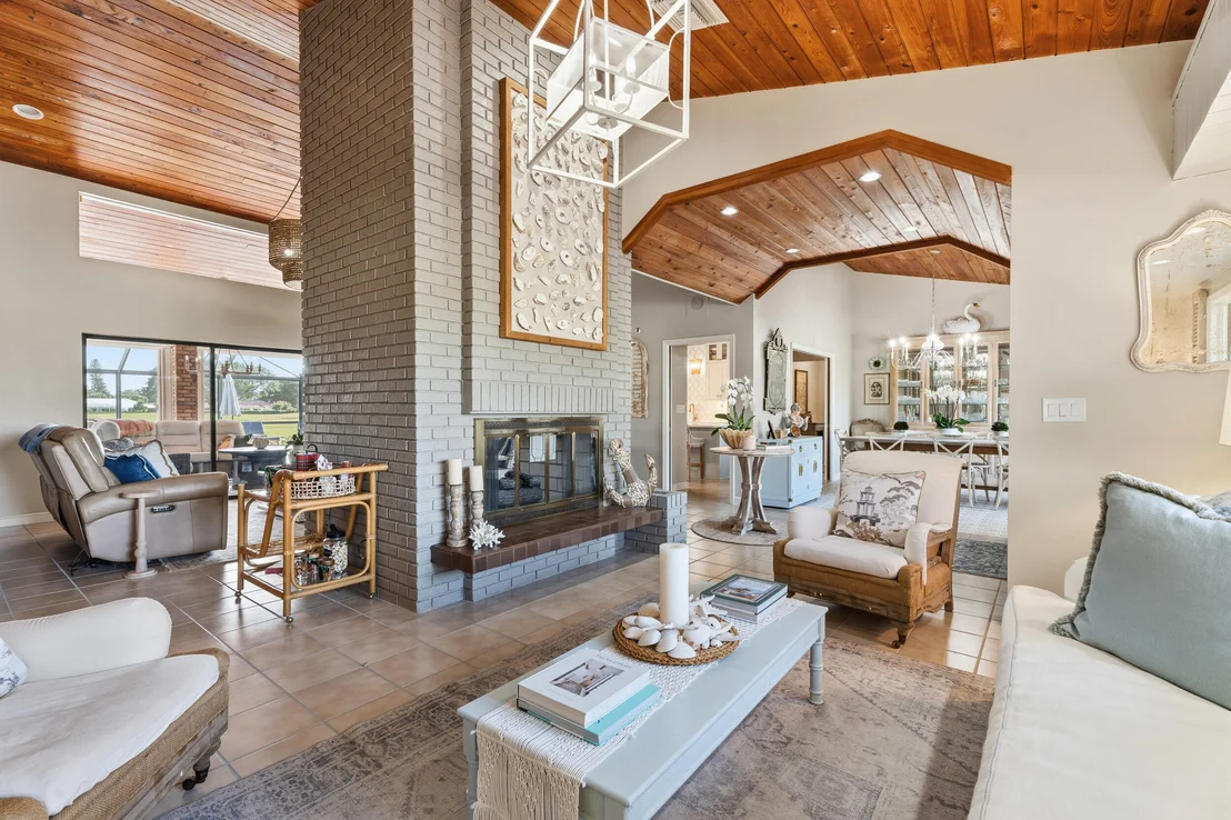 Photo of 427 Glenbrook Drive